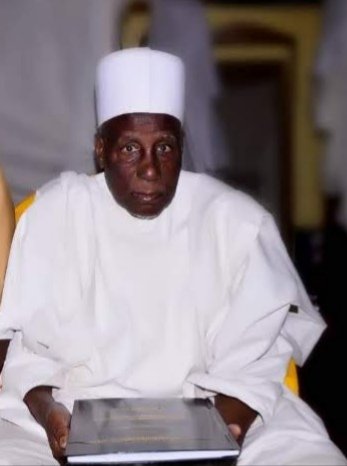 bdanfulanee's tweet photo. Allah ya gafarta maka Abba Ameen https://t.co/EH5fAcB1It
