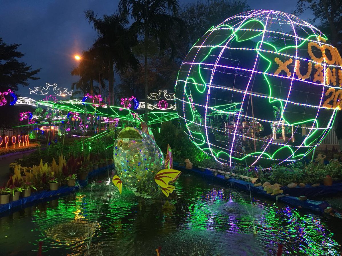 Mark Savage tweet media