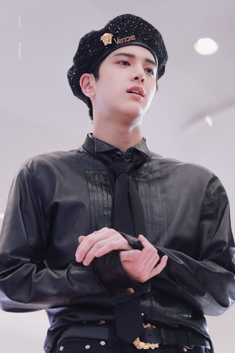 hourly younghoon tweet media