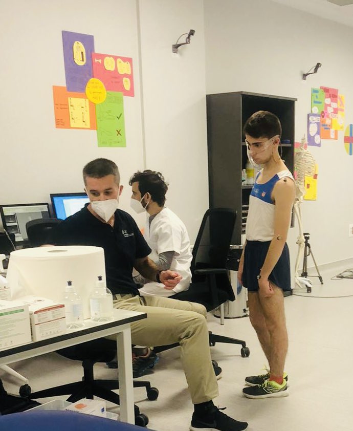 aulaDBL's tweet photo. @RubenAldas ejemplo de evolución natural en deporte adaptado. Grabando para el próximo programa de @ACorrerAPunt 
@DBLSpain @CienciaUCHCEU https://t.co/SZWBsyipNF