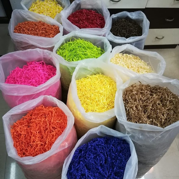 some more pictures of today’s order! 
#crinklepaper #crinkleshreddedpaper
#crinklecutpaper #crinklecutshreddedpaper
#crinklepaperfiller #crinklepackingpaper