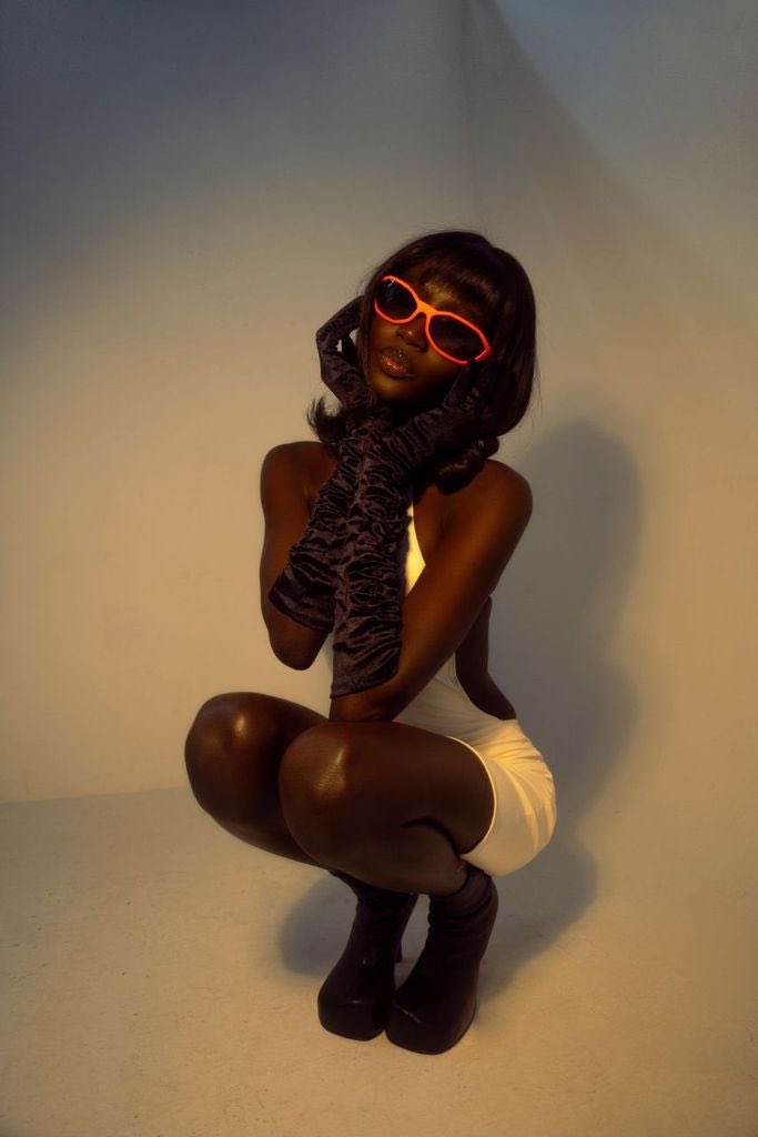 bbybinkk's tweet photo. Serving EVERYTHING https://t.co/sFmAGKOmPo