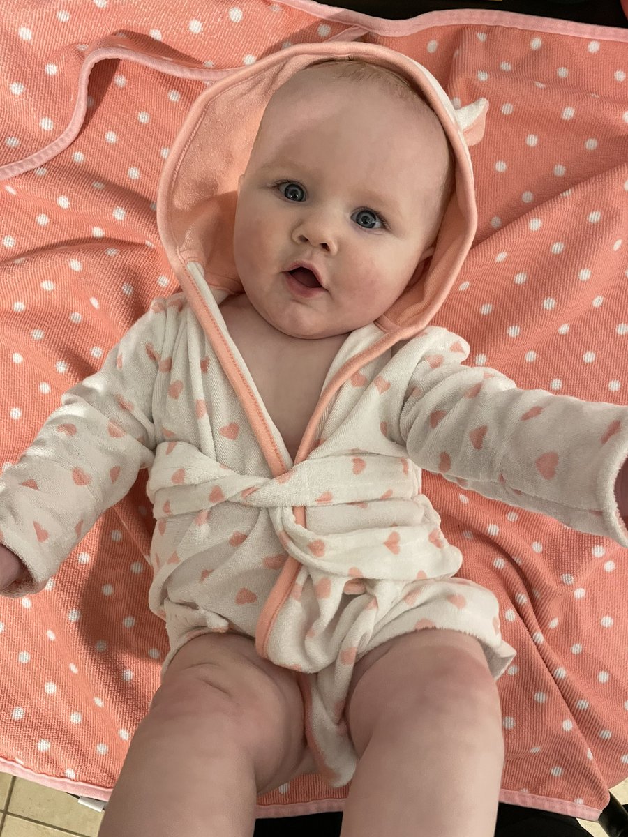 allison_jope's tweet photo. Your monthly Ro update 💕 https://t.co/rdaqNUdLSr