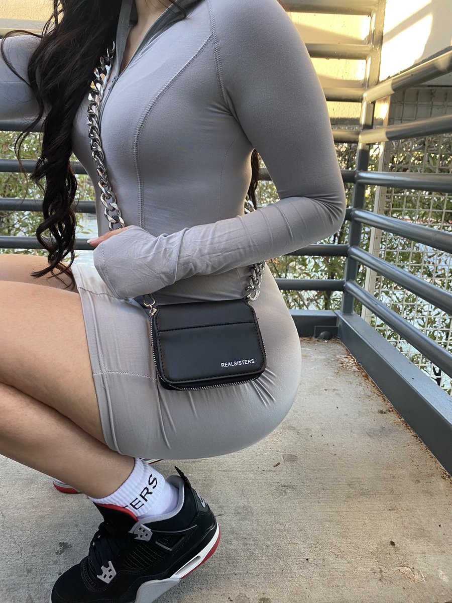 megpeg415's tweet photo. You want time ima take mine ⚡️.                 @realsisterstreetwear  on IG https://t.co/rwYLvWgEwV