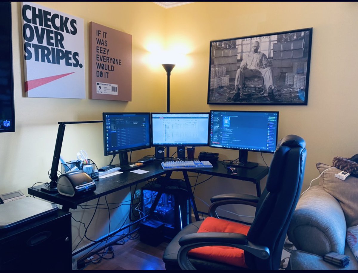 FritzHeisenb3rg's tweet photo. My evolving set-up over the past two years. 2019, 2020, and 2021 respectively. I didn’t know what I was missing out on without a vertical monitor!! Eventually want and ultra wide monitor in the middle
#moderationisforcowards https://t.co/WK4LtIgH8r
