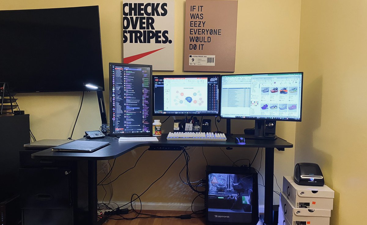 FritzHeisenb3rg's tweet photo. My evolving set-up over the past two years. 2019, 2020, and 2021 respectively. I didn’t know what I was missing out on without a vertical monitor!! Eventually want and ultra wide monitor in the middle
#moderationisforcowards https://t.co/WK4LtIgH8r