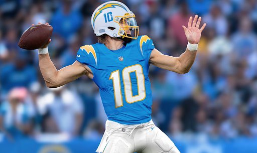 In honor of my continued complaints about the Rams’ aesthetics, I decided to make a thread of the best uniform EVERY NFL team has ever worn. I’m not wrong about any of these.AFC West