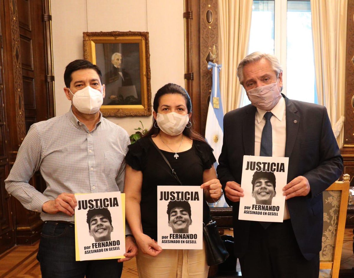 Seguimos pidiendo justicia, no olvidamos, nunca lo vamos a hacer. 
Muchas gracias por acompañar <a href="/alferdez/">Alberto Fernández</a>.
#JusticiaParaFernando