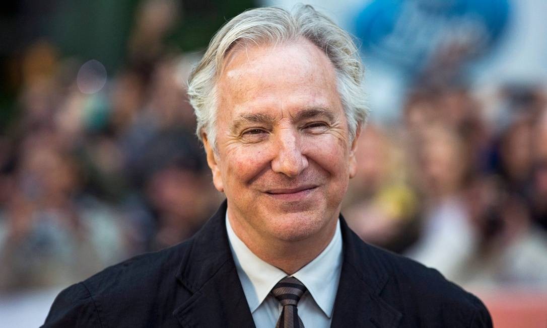 SrHarryPotter_'s tweet photo. Hoje completam-se 5 anos desde a partida dessa pessoa incrível, Alan Rickman, nosso eterno professoor Snape. Uma perda terrível para todos nós. Esteja em paz, Alan Rickman, te amamos. https://t.co/rKwa6WBqVr