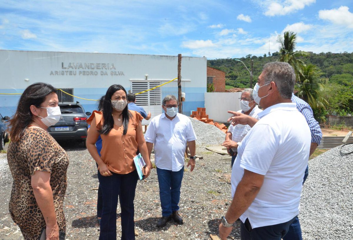 PrefeituraSMCAL's tweet photo. Deputada Estadual Fátima Canuto realiza visita técnica à Secretaria de Saúde de São Miguel dos Campos. Objetivo é criar parcerias junto à Santa Casa de Misericórdia.

#UmaCidadeFuturo #SãoMigueldosCampos #SantaCasadeMisericórdia #PrefeitoGerogeClemente #Saúde #FátimaCanuto https://t.co/lqfOow7Y8e