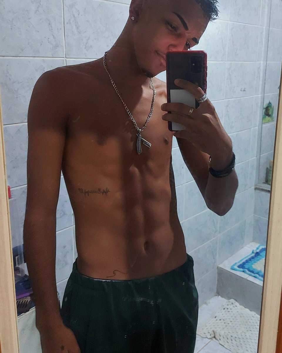 Ygor21700345's tweet photo. Boa noite ☺😁 https://t.co/Wp8Vb5xKYv