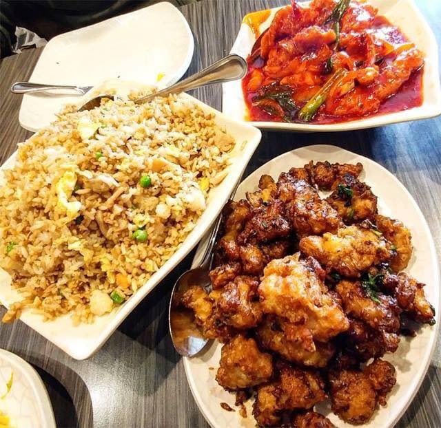 saltpepperhakka's tweet photo. We are known for our hakka recipes. Come try the famous Hakka noodles and enjoy yourself! 35 Brunel Rd #4, Mississauga, ON  (905) 568-9900
https://t.co/h6YEFg5CqW. https://t.co/zS009dWun4