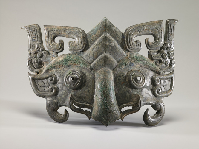 slam_asian's tweet image. Appliqué in the Form of a Zoomorphic Mask, Chinese, 10th century BC slam.org/collection/obj… #slam #saintlouisart
