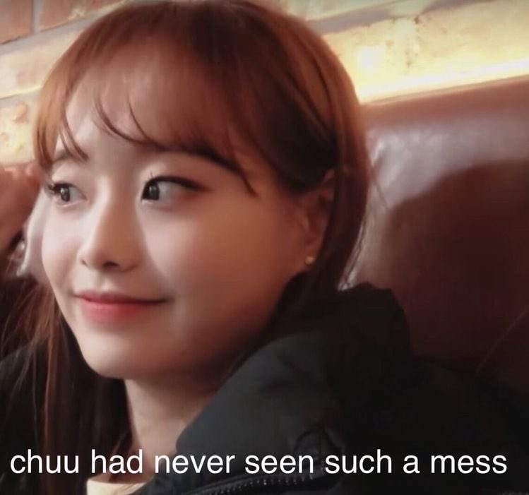 Chuukkummi's tweet photo. @YVESEULIC i thought luvies was the chill fandom https://t.co/eOhfXfXmvW