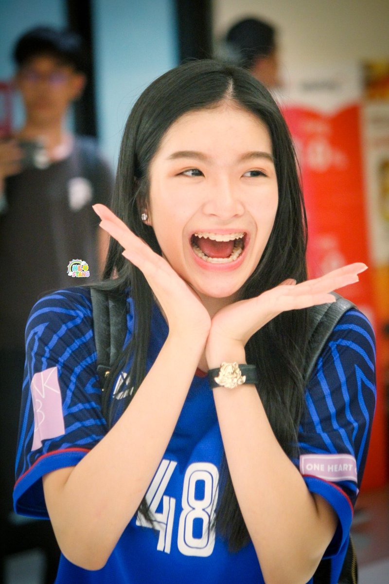 mestanggen2's tweet photo. #แอดขอขุด🌕♥️ มาต่อกันที่อาหมวยชุดช้างศึก กันเถอะ อันนี้ก็ยิ้มกว้าง สมัยยังใส่รีเทินเนอร์อยู่เลย
#stangbnk48 #BNK48 #mestang #ยิ้มตาหยี #สุขใดก็ไม่เท่าล้วงกระเป๋าแล้วเจอสตางค์ #teamnv #แอดขอขุด
🌜ติดตามสตางค์ได้ที่🐷
FB:https://t.co/Ftkut1zxIN
IG:https://t.co/2kqTwgm2nD https://t.co/wbdSZizIoC