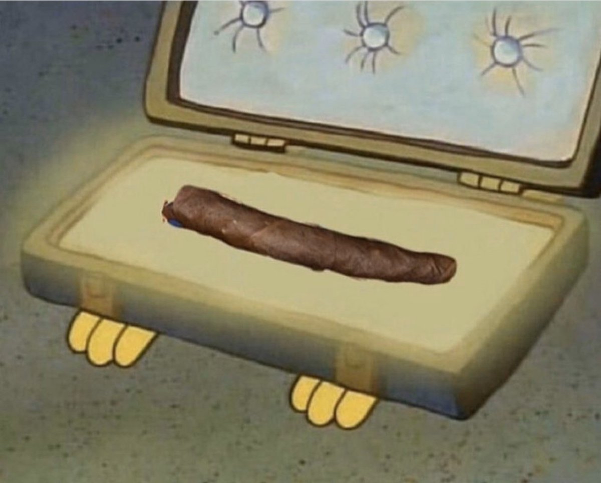 weedthotss's tweet photo. *minor inconvenience happens*

me: https://t.co/9dS17yegny