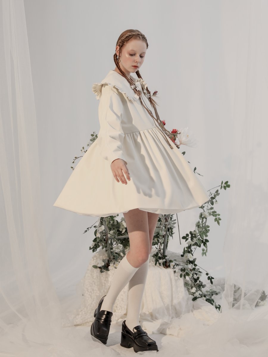 Manusmachina 清純なお嬢様のフリルワンピース T Co Fjsnneftef 愛らしい清純なお嬢様 を演出してくれるワンピース まるで穢れを知らぬ天使のよう 艶やかで美しいその姿に見惚れてしまう 程よい丈感が清楚さを演出してくれます 可憐な雰囲気を Manusmachina 清純なお嬢様のフリルワンピース T Co Fjsnneftef 愛らしい清純なお嬢様 を演出してくれるワンピース まるで穢れを知らぬ天使のよう 艶やかで美しいその姿に見惚れてしまう 程よい丈感が清楚さを演出してくれます 可憐な雰囲気を