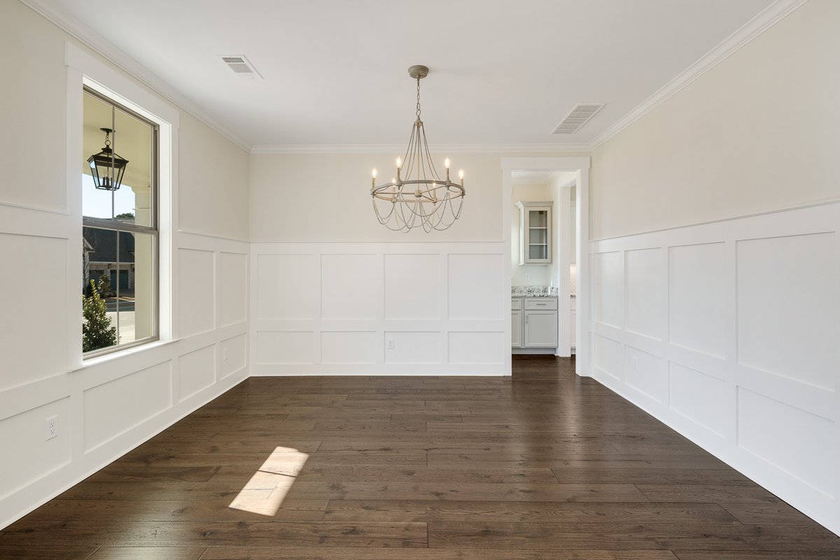 MagnoliaHomes's tweet photo. Jaw-dropping: our reaction to seeing this home in our Cove community! This home features the Reginald Manor & there is only ONE home available with this floor plan!
#magnoliahomes #movingwithmagnolia #movetocollierville #colliervillehomesforsale #colliervillenewhomeconstruction https://t.co/ILBbka5dVz