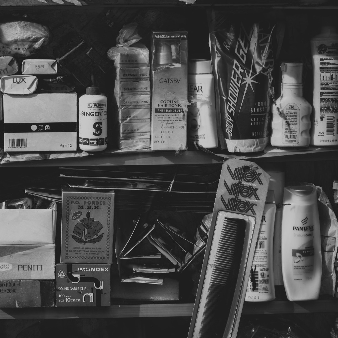 Tip number 3 for keeping an organized home space from @simplicana. #organizeyourhouseday #simplicana

Limit backstock. Limiting items to what you need allows for items not getting pushed to the back and become expired.