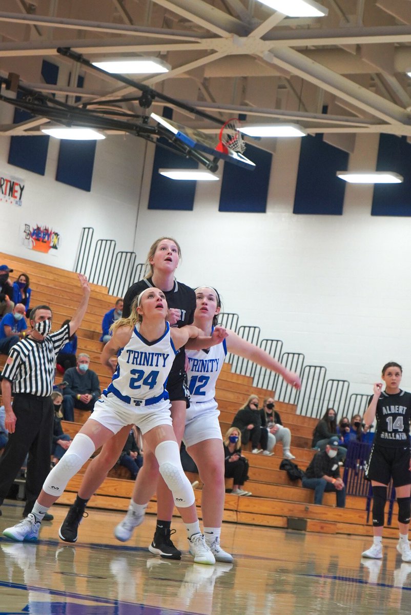Trinity wins B I G  77-35 😳 <a href="/alyssa_clutter/">Alyssa Clutter</a> @kaylin_venick <a href="/EmilyVenick/">emily venick</a> <a href="/wpialgbb/">WPIALGBB</a>