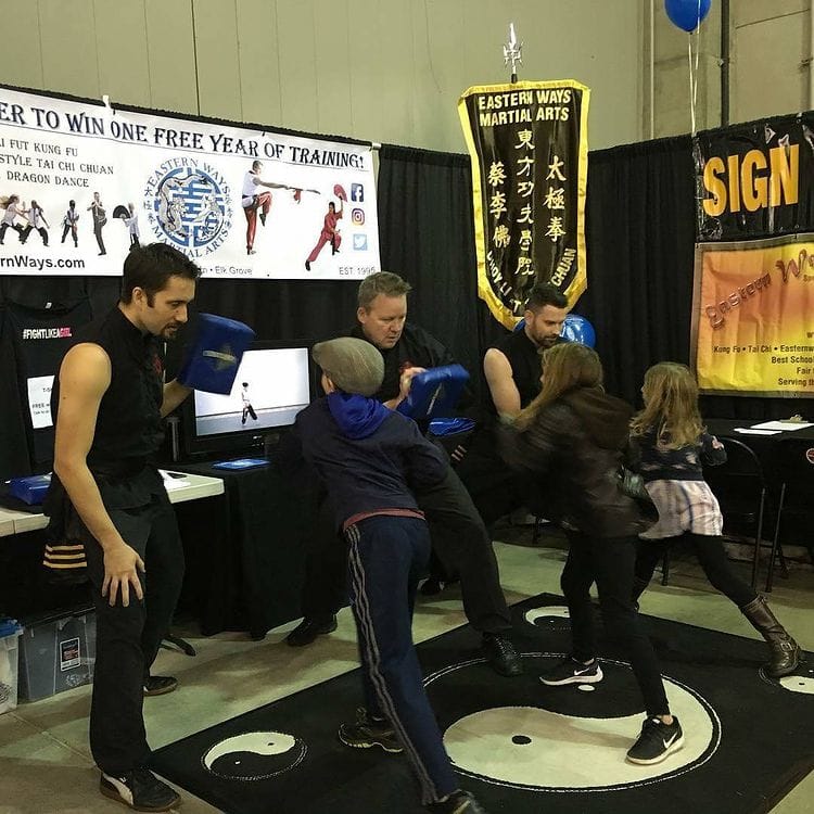 easternways's tweet image. #TBT Great times at the Fitness Expo! 👊 We love sharing martial arts with new faces 💪

#EasternWays #MartialArts #KungFu #TaiChi #SelfDefense #Sacramento #Folsom #ElkGrove #Health #Fitness #Throwback #ThrowbackThursday #CalExpo