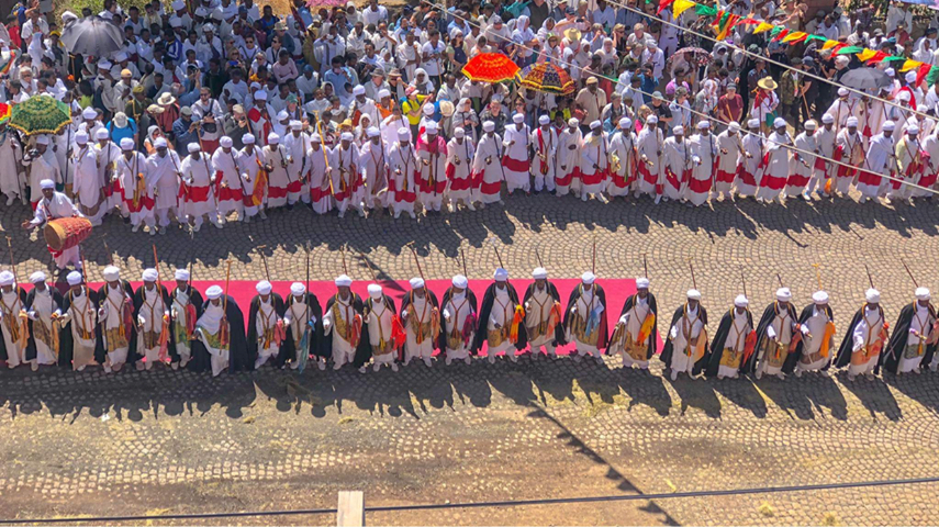 Landoforigins's tweet photo. Priest Timket/ Epiphany/ procession at Lalibela Ethiopia.
Share us your ጥምቀት pictures and win a 'photography book.'
📷Abiy Sitotie
@RisingEthiopia @febewolde
#VisitEthiopia #timket #epiphany #ethiopianepiphany #ethiopia #ethiopiantimket #baptism #janmeda #addisababa https://t.co/yFe1z8FRG0