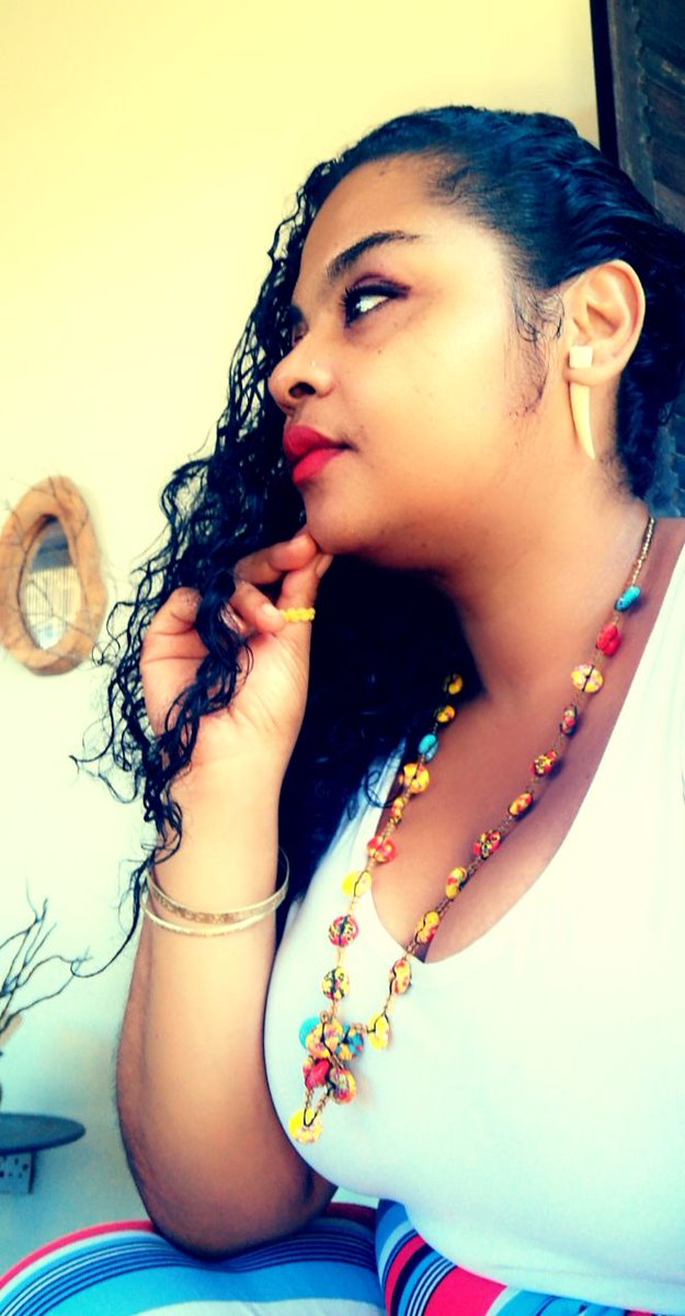 YazmeenFanClub's tweet photo. YAZ MEEN ๐ #photos #pics #singerfromGhana https://t.co/W7VVZvH4XV https://t.co/TkvBOoJj56