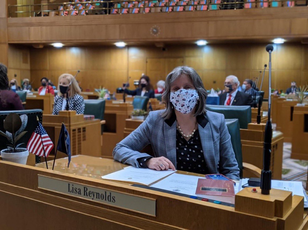 This election cycle, over 100  @MomsDemand volunteer leaders and gun violence survivors ran for elected office and 43 won seats – from town council and school board to U.S. Congress. Here are just a few of their swearing-in photos. We’re so proud of you!!!