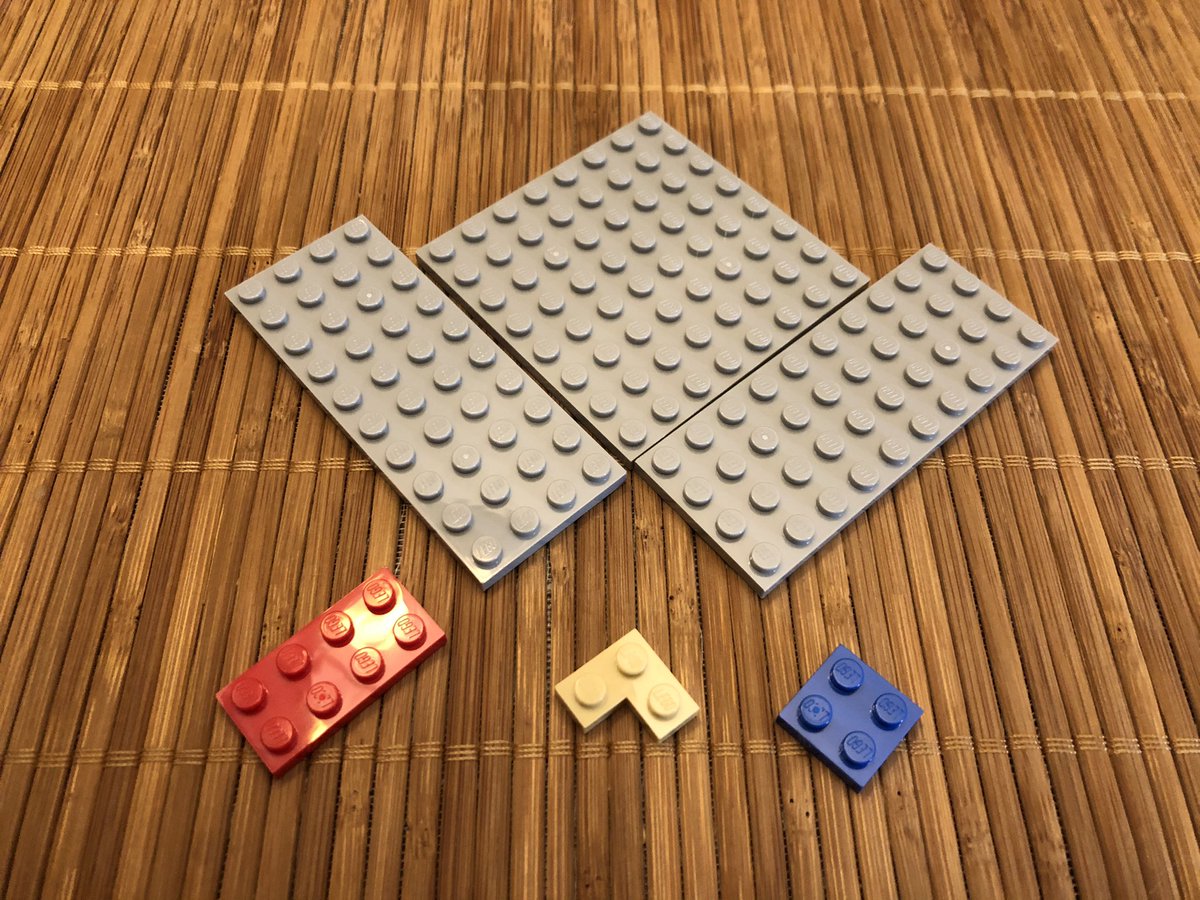 For the next level, there’s two very wide plate sections. Giant plates everywhere, and smaller ones for connection and support. This gives us 2 layers first...  #LEGO  