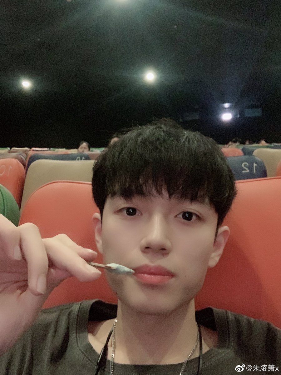 凌箫- ling xiao- 1998.08.26- birth name: 朱凌箫 (zhu lingxiao) - from xinjiang- went to sogang university, korea #凌箫  #创造营2021  #Chuang2021  #创4  #ProduceCamp2021