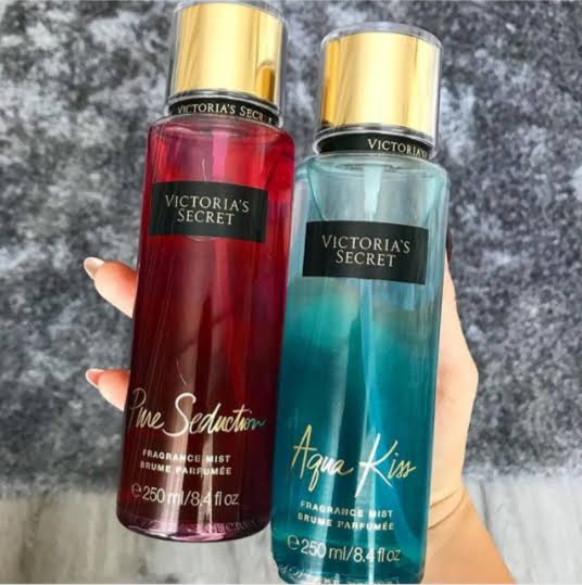Ritall_Beauty's tweet photo. The best Victoria’s Secret body mists combine an array of delightfully intoxicating perfume notes for a number attention-grabbing scents. 
Choose your mood from any of our exotic fragrances to smell good all day long, only at #Ritall_Beauty_Care
Price: 3500 NGN https://t.co/h9dzwFGvAz