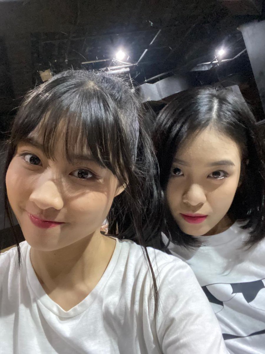 Selamat siang jangan lupa pada sholat jumat ya,jangan lupa tetap mengikutin protokol kesehatan ya☺️oiya yg mau join fansbase bisa isi formnya di twitternya muffin official ya <a href="/MuffinOfficial_/">MUFFIN. #MuthenoPinHeel👠</a>