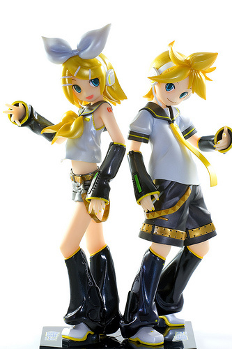 kagaminefigures's tweet photo. 【鏡音リン・レン】Kagamine Rin and Len: Moekore PLUS No.04 https://t.co/Pxbhg2h2Hf