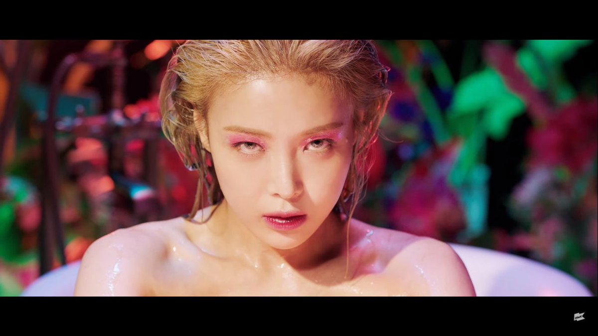 ferdz_Evans's tweet photo. #Perfume by #Yubin, #Pluhmm by #HATFELT, and #Gashina by #Sunmi. #WonderGirls in bath tubs. Stream Perfume https://t.co/5XMgw5x8le https://t.co/95luPAvKia