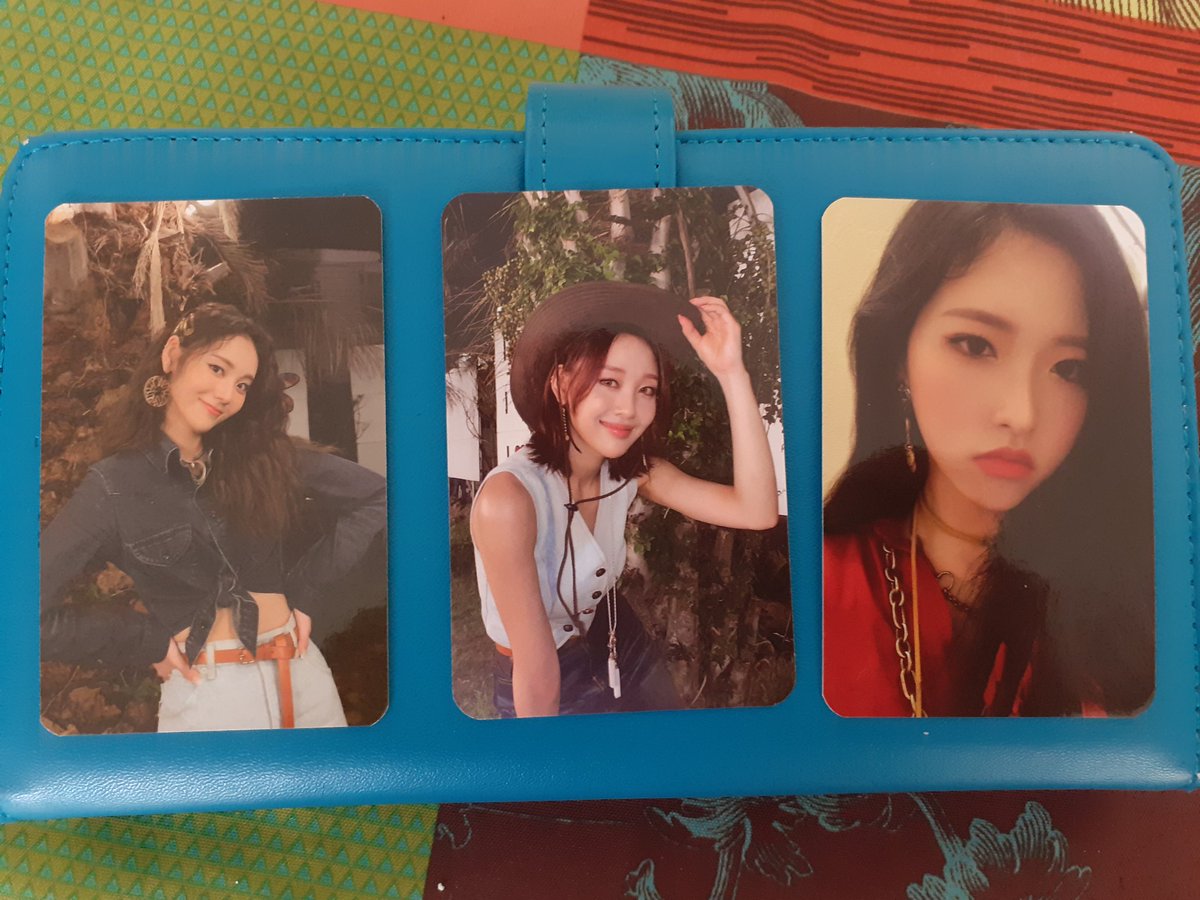 WTT

Have : Photo
Want : other members(priority to jinsoul but open to everyone)
Location : Reunion island 
Worldwide ? Yes ^^
Can sell If i can't find a trade ^^

<a href="/loonapctrade/">wtb/wts/wtt loona photocards UNTAG IN REPLIES</a>