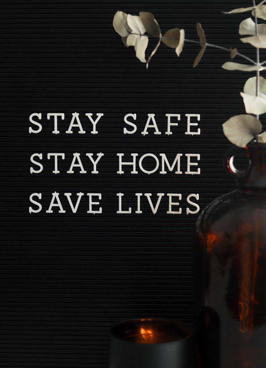 LSClondon's tweet photo. Following government advice and continuing our activity online 

# lsc #londonschoolofcommerce #stayhomesavelives #onlineworkandstudy https://t.co/hcWElX5K49