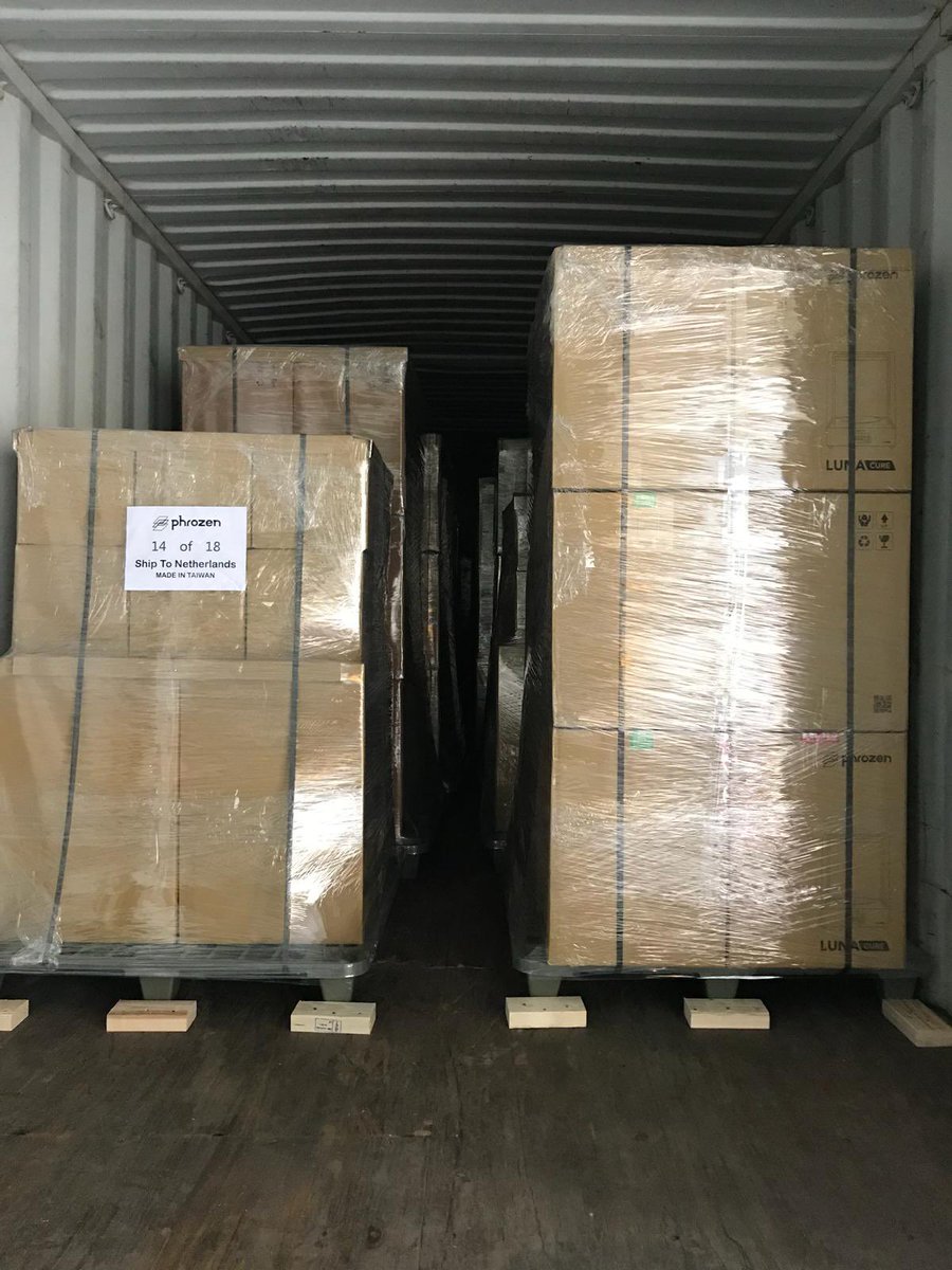 Last monday a large shipment of #phrozen3d products has been shipped to our warehouse! Multiple #printers #resin and #parts will be available to ship from the store within a couple of weeks 🎉 #3DPrinting #ecommerce
