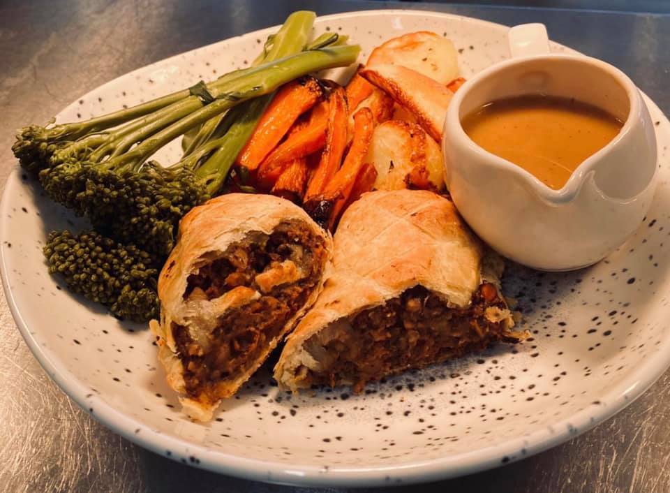 sugarvine's tweet photo. Winter, #lockdown weekends call for heart-warming #food. Thankfully Whins Green Kitchen are serving up a host of delicious, ready to eat #vegan meals for #takeaway😋

Order using our #takeaway ordering system &amp; collect 12–5.30pm. #Lockdownweekend saved!
https://t.co/ckFGm2CQws https://t.co/TBOQRmDcaT