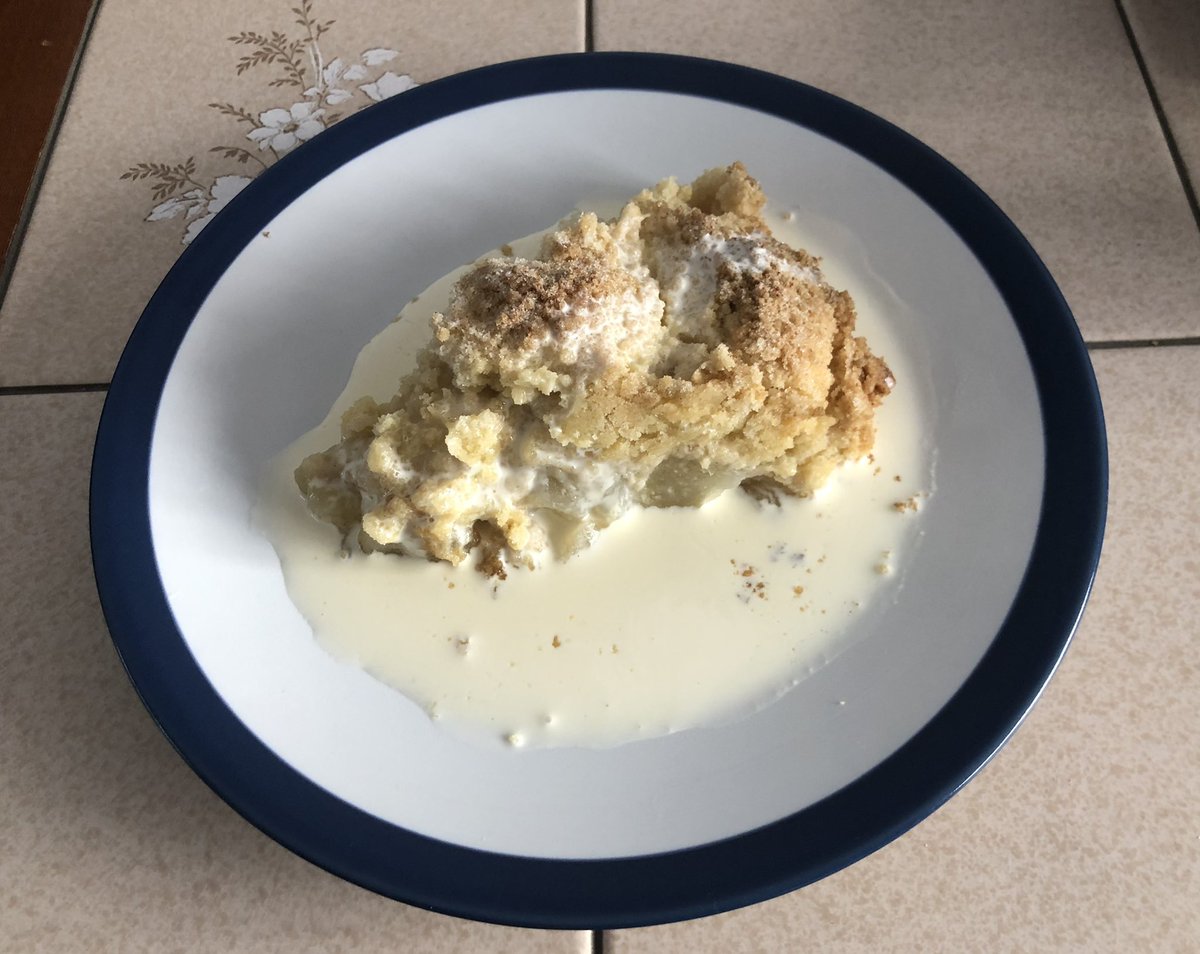 Roz4luv's tweet image. Early elevenses.😄 #hungry #couldntwait 😅