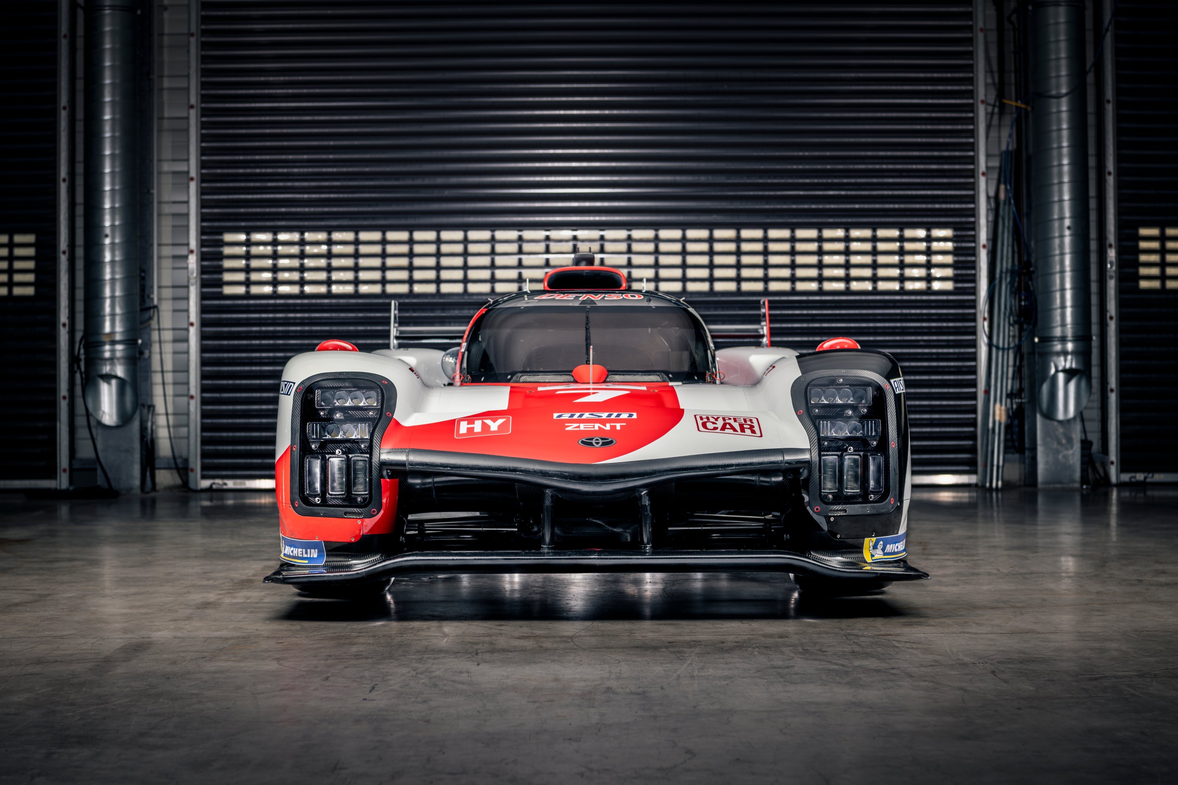 Toyota_gr010