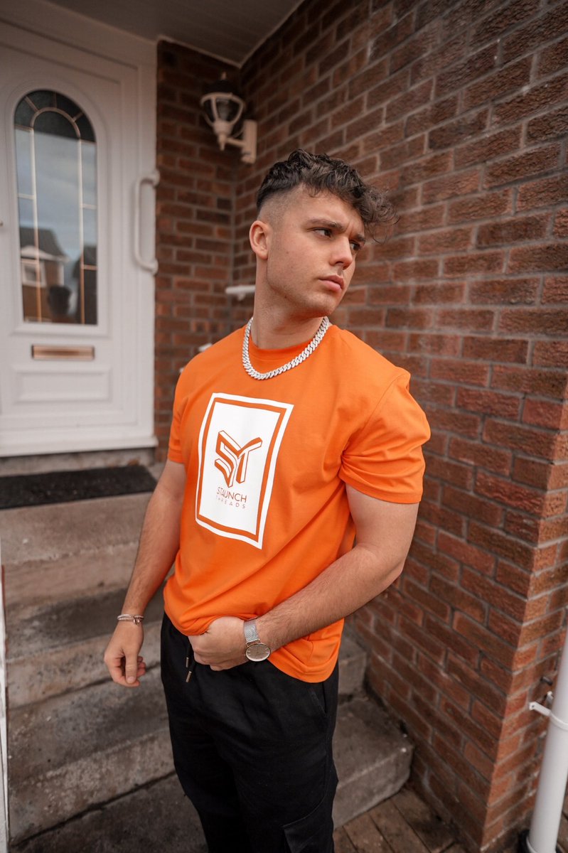 StaunchThreads's tweet photo. 🍊🇬🇧 #staunch #model #glasgow #staunchthreads #orangetee #rangers #rangersinspired #malemodel #insta #instastyle #casualstyle #casualoutfits https://t.co/yRetD5D6ZY