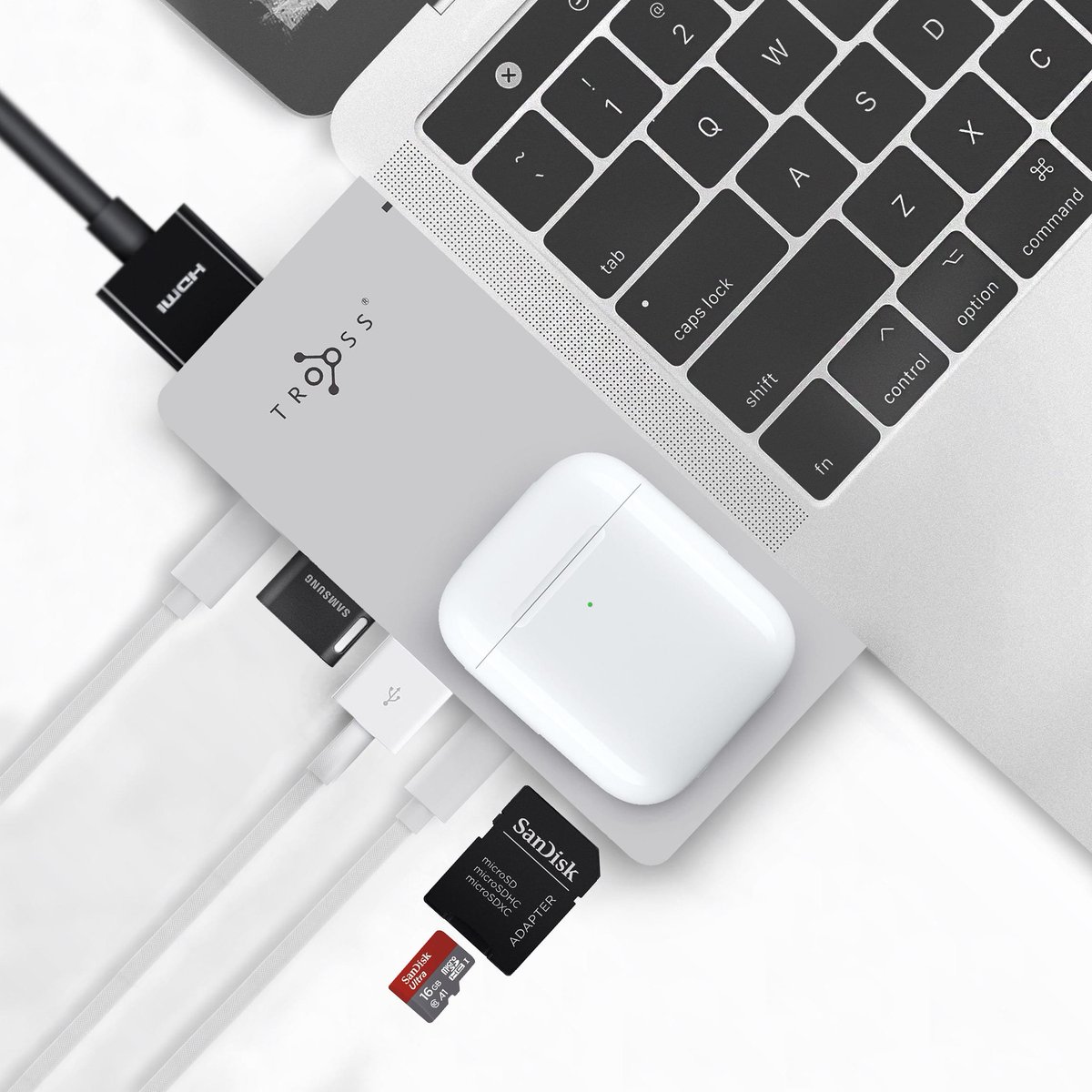 Troossinc's tweet photo. Get the most used 7 ports and wireless charging for your Qi compatible devices in one place!😎

#wirelesscharging #techgadgets #Apple https://t.co/VXaBV4LTmO