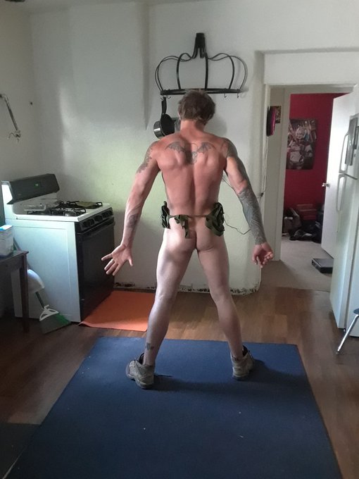 cum watch me live ![' https://t.co/AOVhgYmy2y or me and the wifey fuck like crazy' https://t.co/OqmXNCPH4i