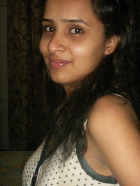 lovelord_1234's tweet photo. #indianslut #indianswinger #sexy #boobs https://t.co/DyA5ReD0lZ