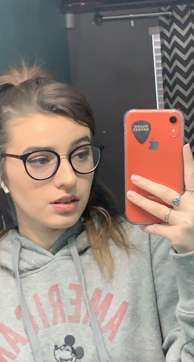 lunarlitjay's tweet photo. dirty ass mirror selfies. https://t.co/uavI3iXsjI