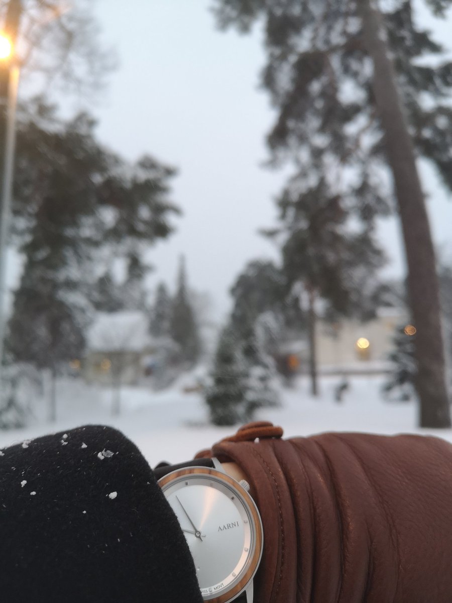 abcxyz_jp's tweet image. ❄️昨日は-12℃、今日は-23℃🥶

#Aarni #SAUSO #finnishdesign #Finland #snow #cold #leatherglove #fashion #Finland #Helsinki #北欧デザイン #腕時計 #レザー #グローブ #冬 #寒い #ヘルシンキ #フィンランド