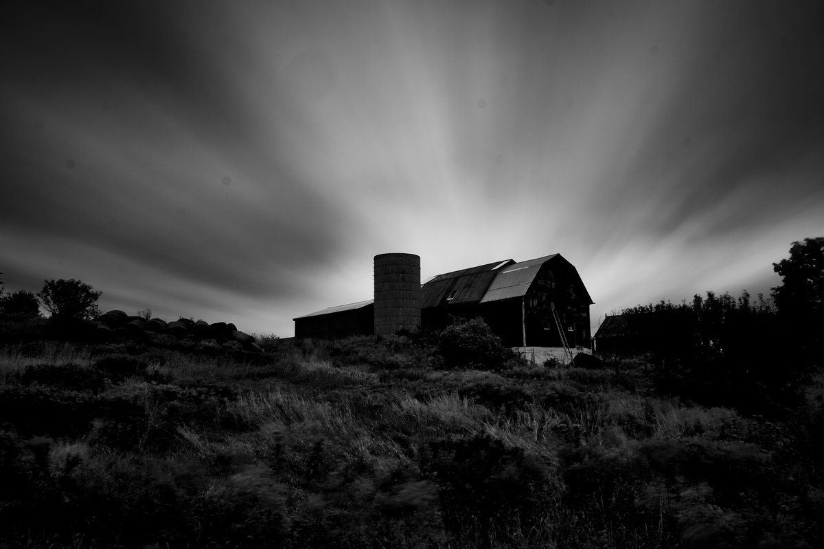 Christopher Bailey tweet media