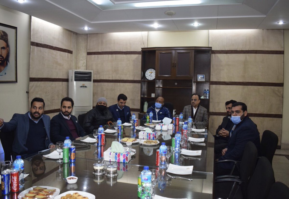 thegcciofficial's tweet photo. #PresidentGCCI Umar Ashraf Mughal meeting with #Ambassdor of South Africa on visit at #SuperAsia.
Along with M. Ashraf Mughal, Zain Ashraf Mughal.
@UmarashrafSAG
Dated: (14-01-2021) https://t.co/hYZrtMeRHP