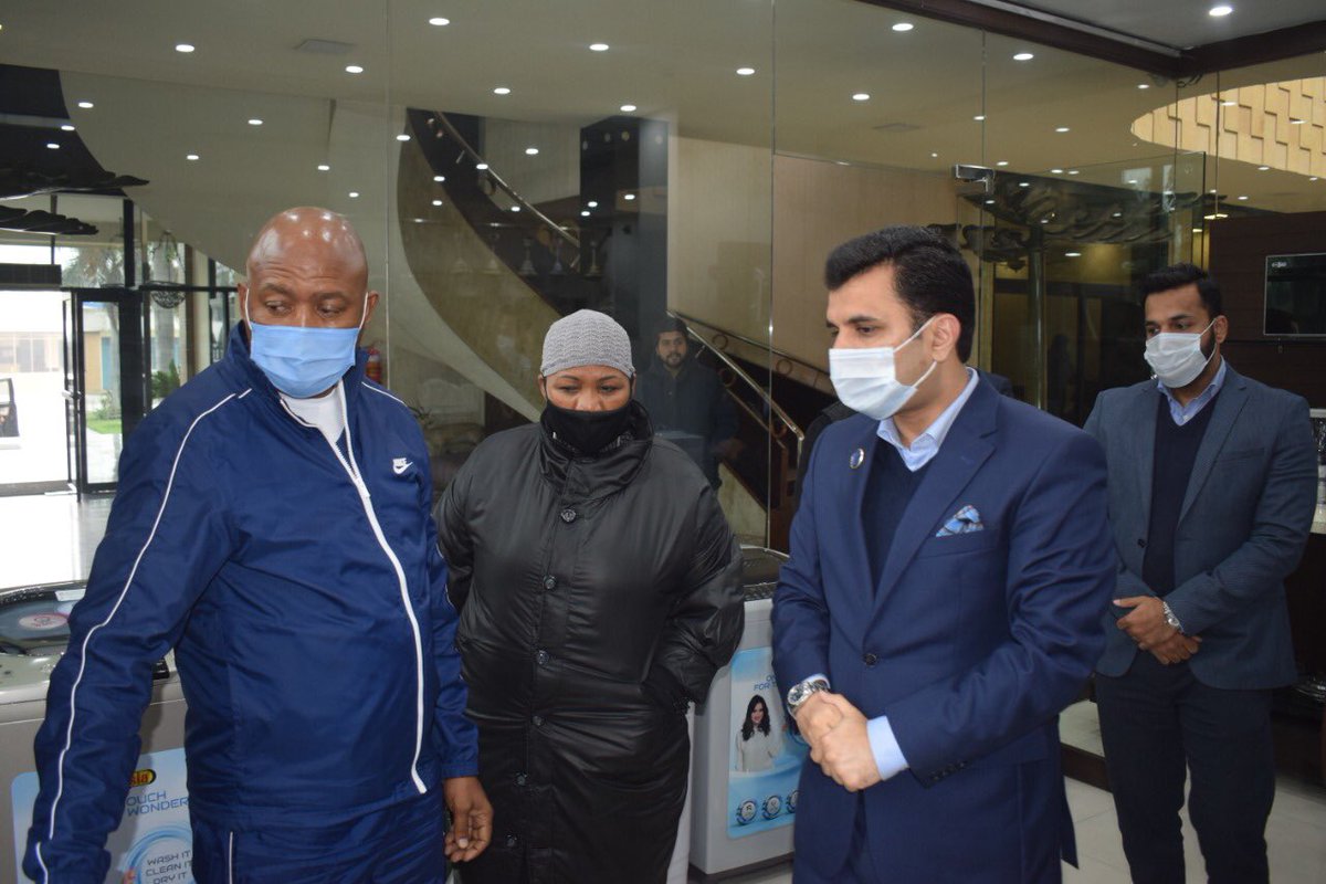 thegcciofficial's tweet photo. #PresidentGCCI Umar Ashraf Mughal meeting with #Ambassdor of South Africa on visit at #SuperAsia.
Along with M. Ashraf Mughal, Zain Ashraf Mughal.
@UmarashrafSAG
Dated: (14-01-2021) https://t.co/hYZrtMeRHP