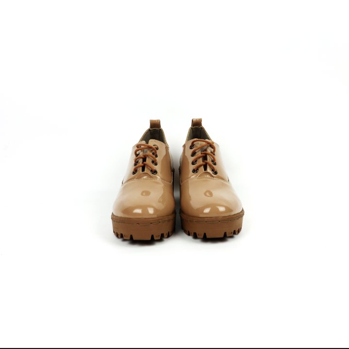 menang_dulu's tweet photo. 🍃KIMBERSHOES 🍃

sepatu jenis oxford dengan hak tinggi 6 cm membuat kamu terlihat berkarakter kuat dalam menjalani hari-harimu🤗 banyak pilihan warna yang emang keren dan gemes banget😍yuk buruan cek bio aku⬆️

#sepatu #sepatuwanita #sepatukeren #wirdamansyur #Bogor #Indonesia https://t.co/vMAsTtyatd